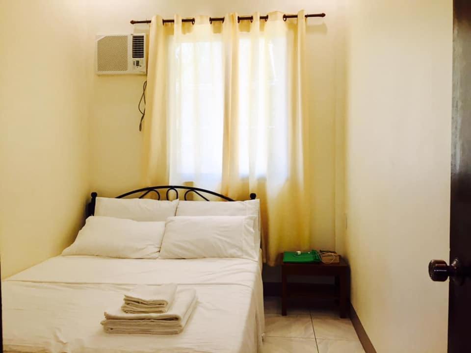Lindstrom'S Inn Panglao Esterno foto